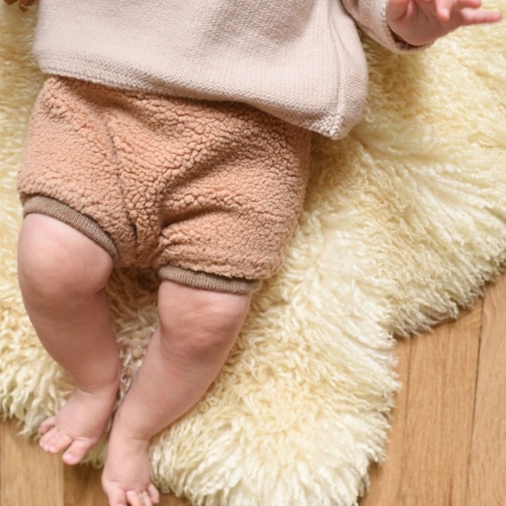 Cesar beige bloomer in wool knit revertible sherpa - baby