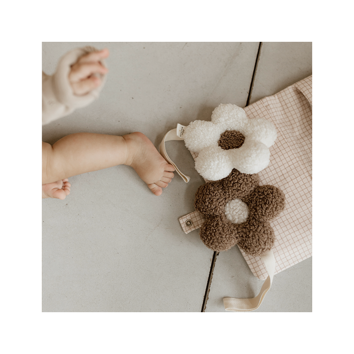 Attache tétine fleur bouclette taupe- Atelier Wagram
